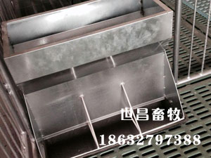 母豬產(chǎn)床自動(dòng)化下料母豬食槽